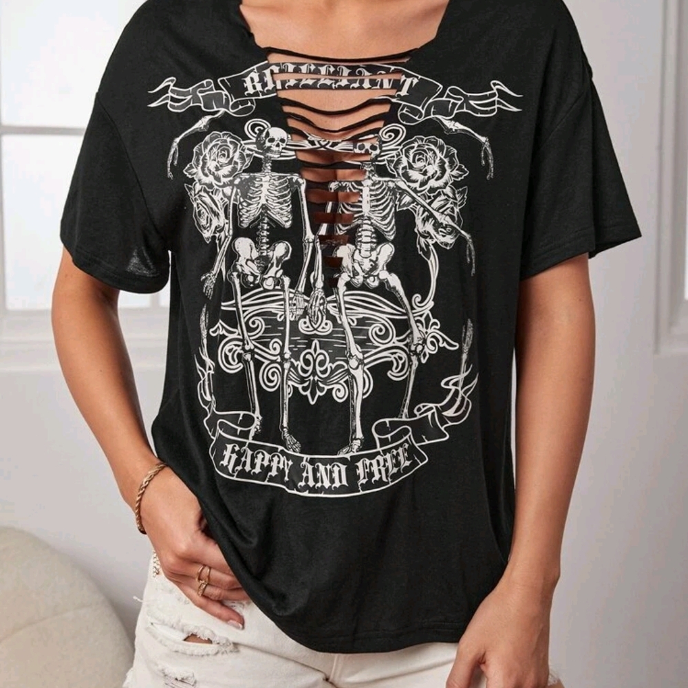 New XL Graphic Cut-Out Top